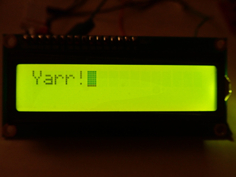 LCD character display showing "Yarr!"